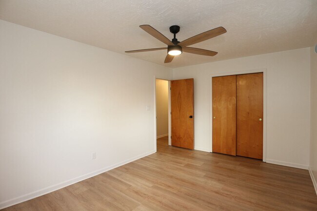 Building Photo - Newly Updated & Renovated Carmel Home!