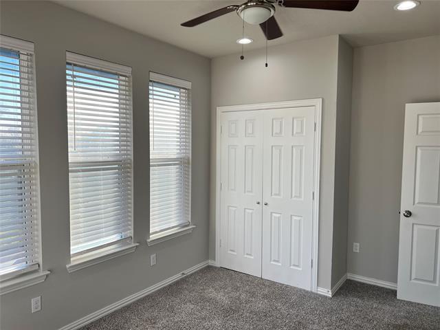 Building Photo - 319 W Page Ave