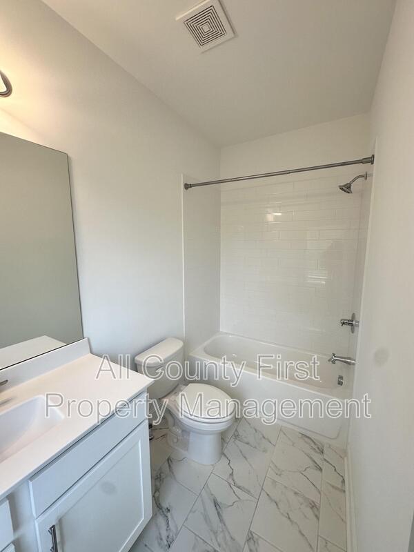 Building Photo - 788 Angora Aly