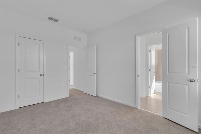 Building Photo - 2803 Maloof Dr