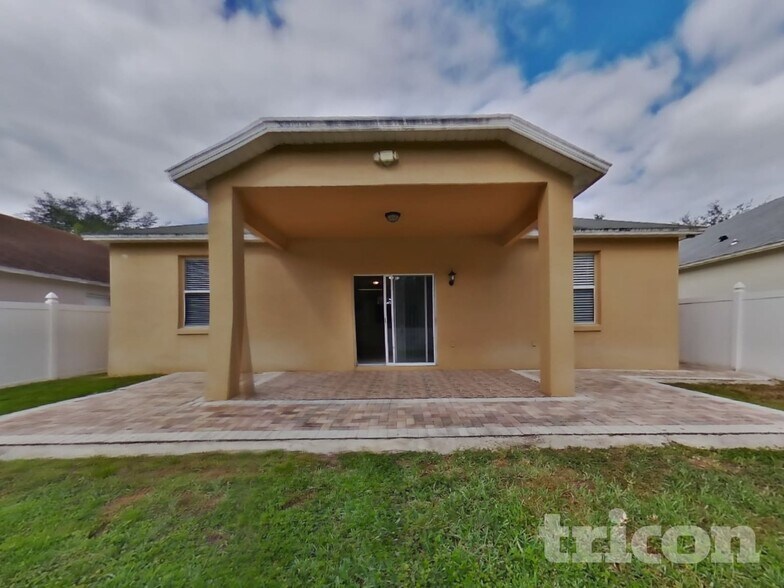 Building Photo - 3851 Andover Cay Blvd