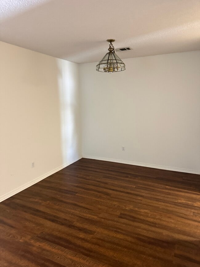 Building Photo - 1811 Ingalls Ln