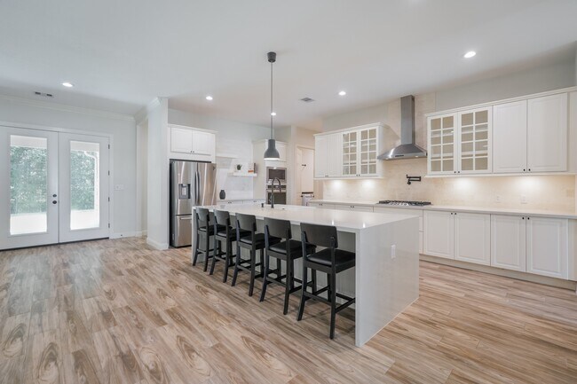 Building Photo - 25018 Rhett Butler Ct