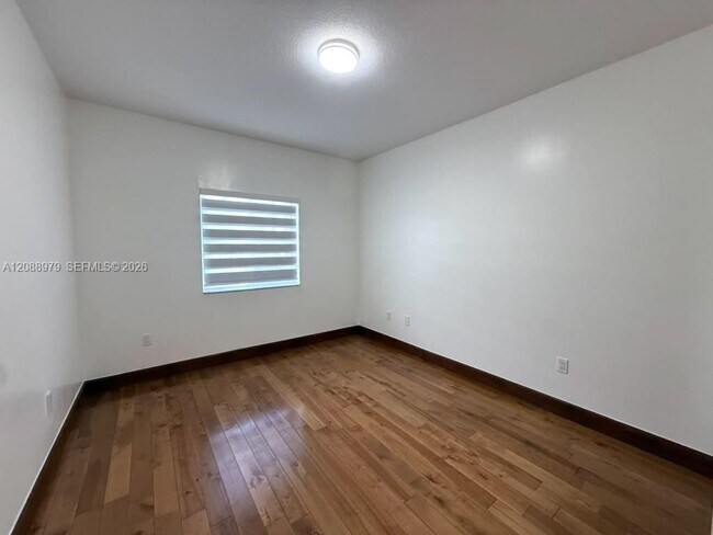Building Photo - 11462 NW 69th Terrace
