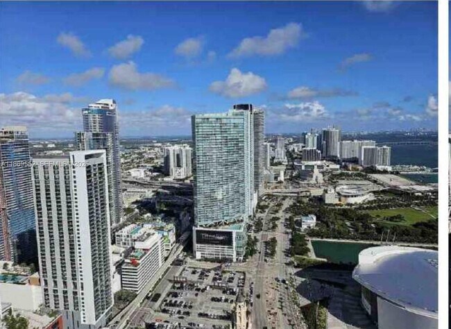 Building Photo - 398 NE 5th St