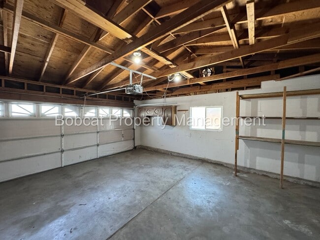 Building Photo - 3 Bed, 2 Bath, Home Located in Gardnerville