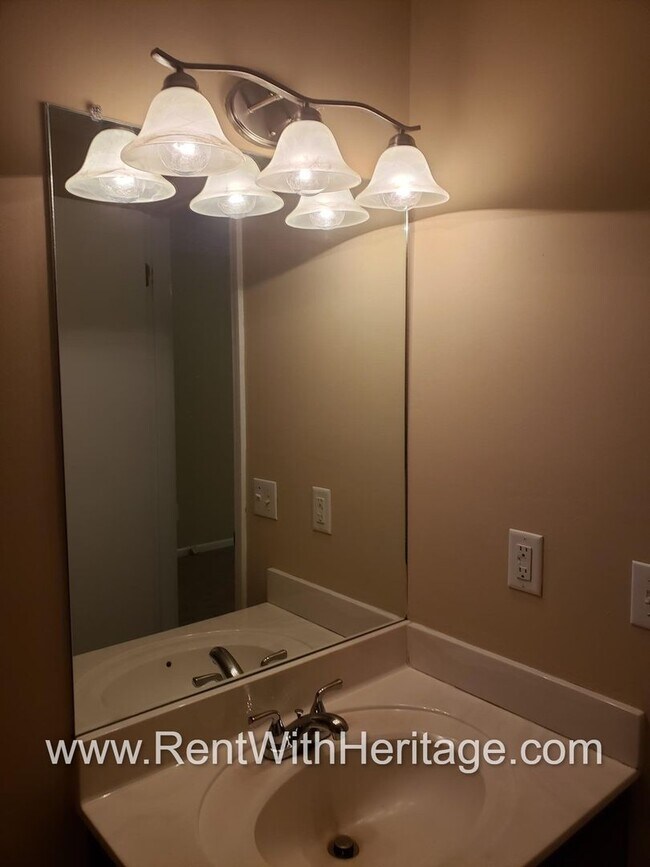 Building Photo - 4832 Timber Ridge Dr