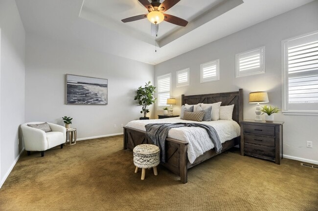 Building Photo - 15625 Carob Cir