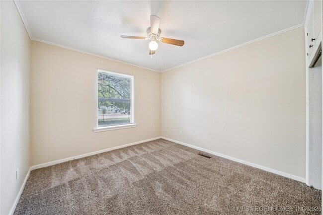Building Photo - 3917 E Xyler St