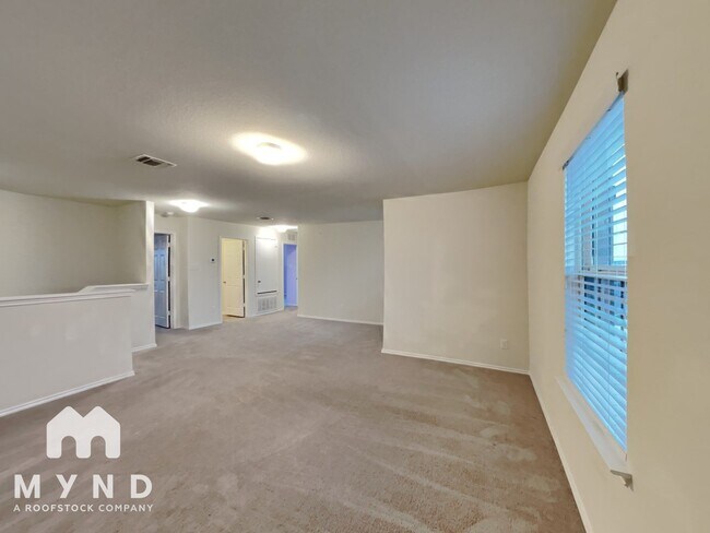 Building Photo - 113 Kildeer Pass