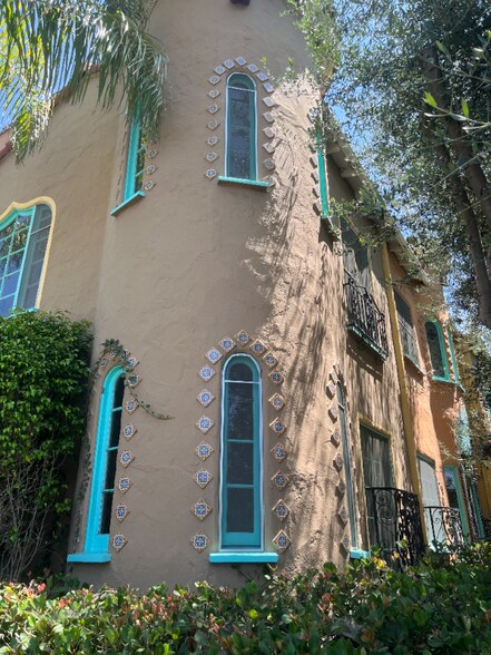 Primary Photo - 464 N Stanley Ave