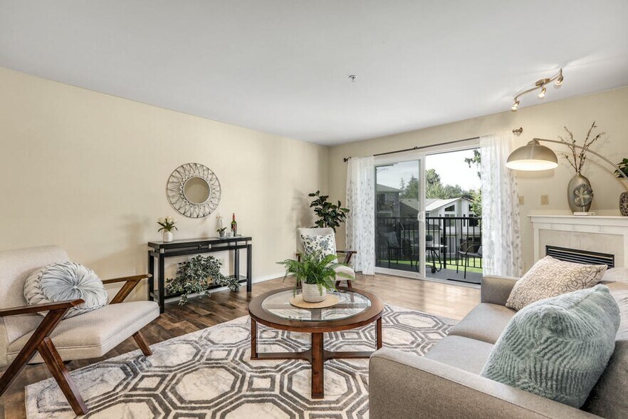 Building Photo - 2001 120th Pl SE