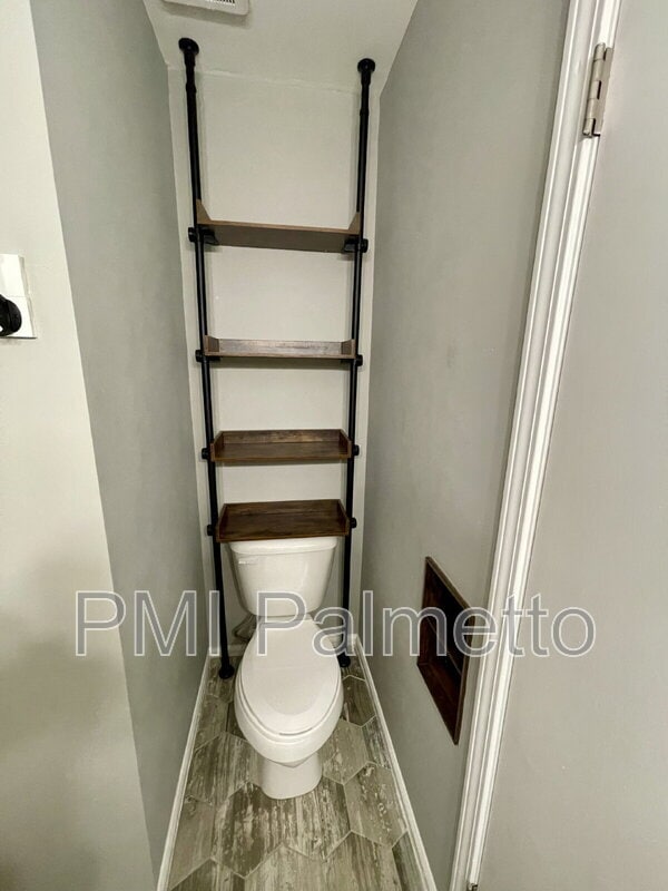 Building Photo - 2A Cutlers Ct
