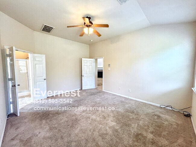 Building Photo - 4-Bedroom, 2.5-Bath Home with Easy Access ...