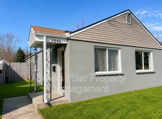 Building Photo - 1048 Republic Ave