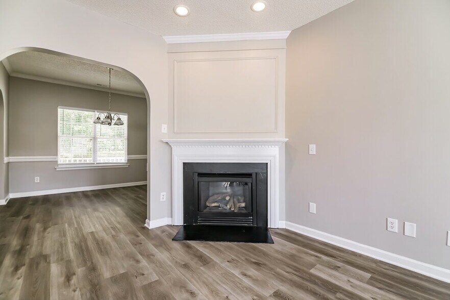 Building Photo - 5716 Enoree Ln