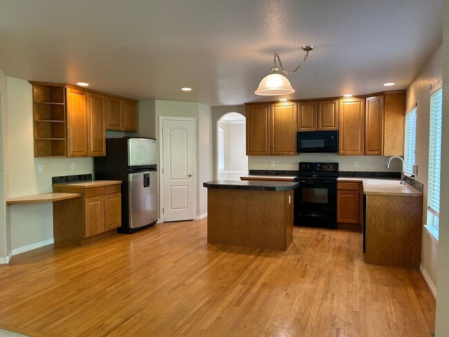 Building Photo - Beautiful Windsor Home Offering Space, Style, and Convenience