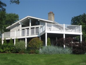 Building Photo - 2139 Terrace Ln S