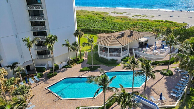 Building Photo - 3000 N Ocean Dr