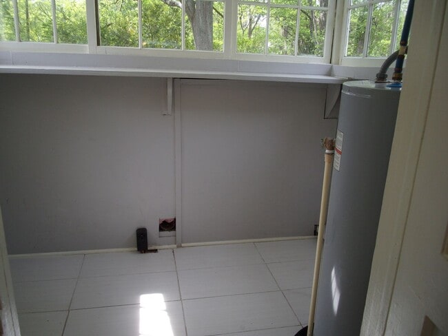 Building Photo - Charming 2 Bedroom 1 Bath Home in the Heart of Downtown Rock Hill