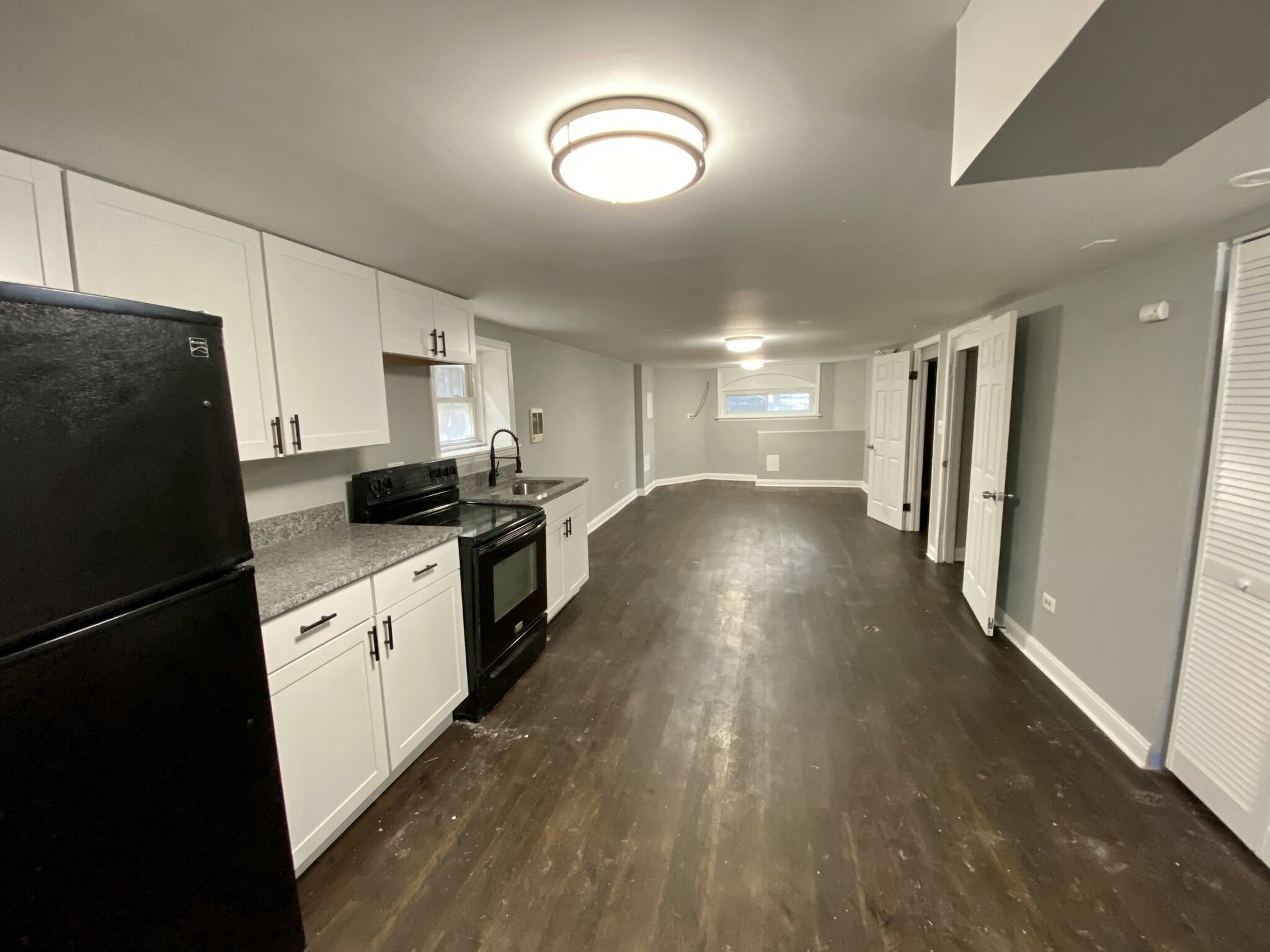 Building Photo - 5639 S Fairfield Ave