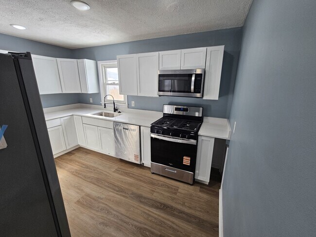 Building Photo - 13209 Liberty Ave