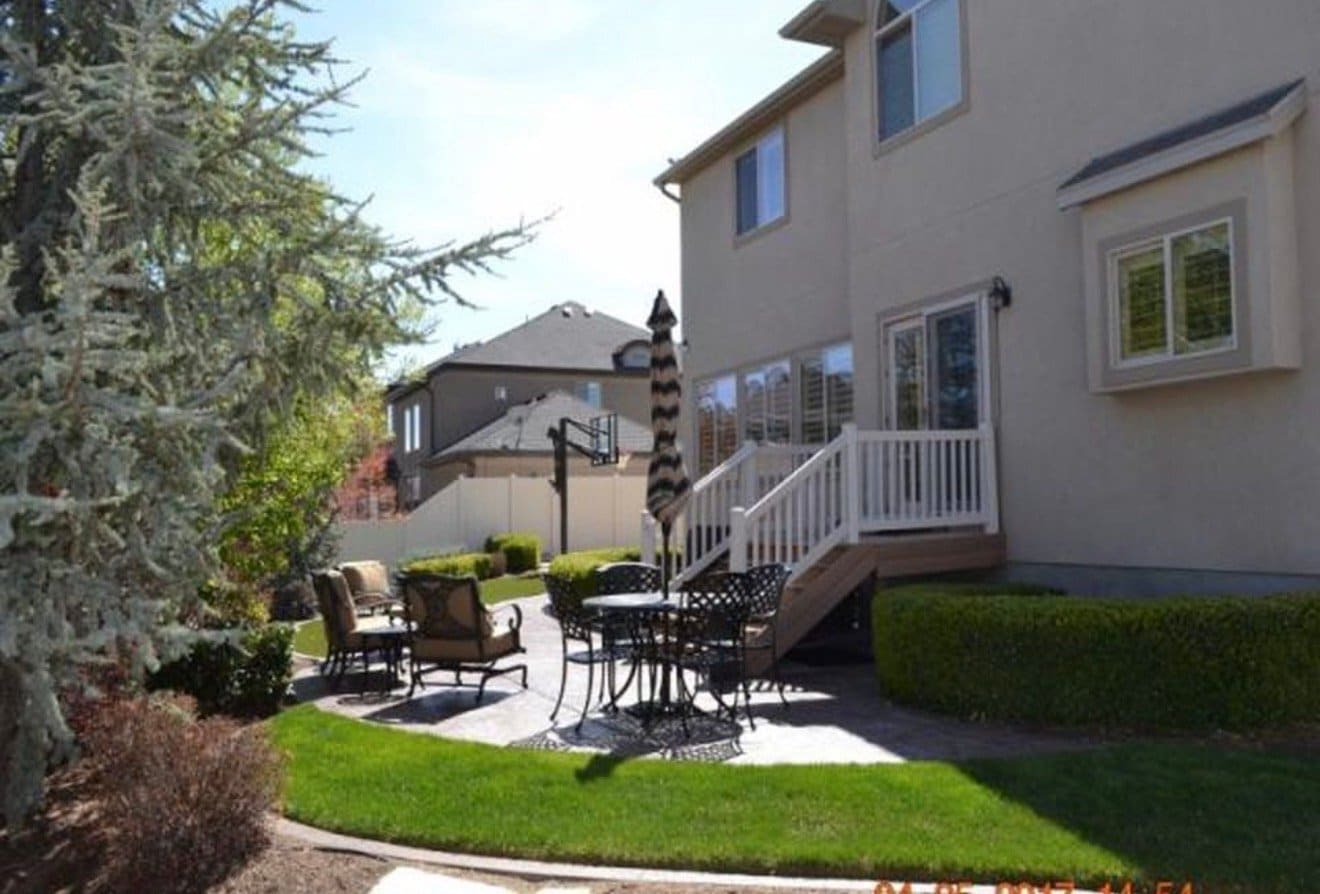 Building Photo - 11093 Alta Crest Dr