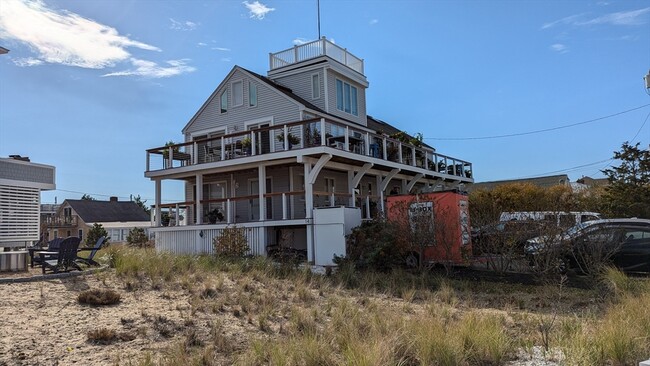 Building Photo - 16 67th St