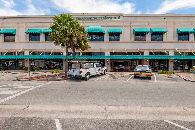 Building Photo - 285 E Stuart Ave