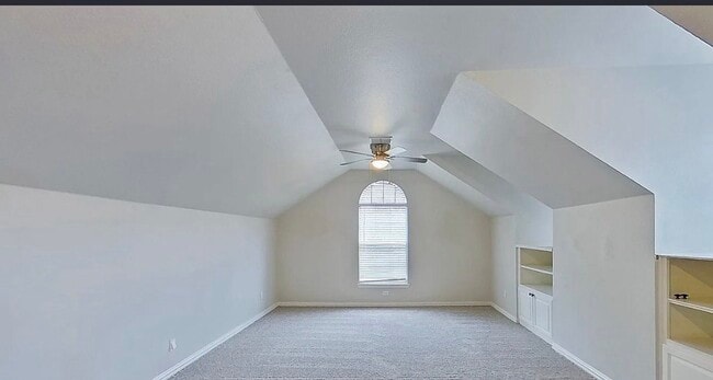 Building Photo - Charming 4-Bedroom Home with Modern Comforts & Spacious Living