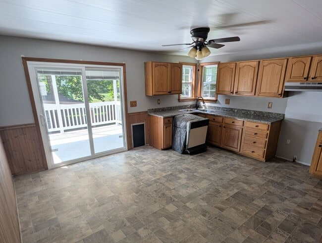 Building Photo - 286 Cottage Ave