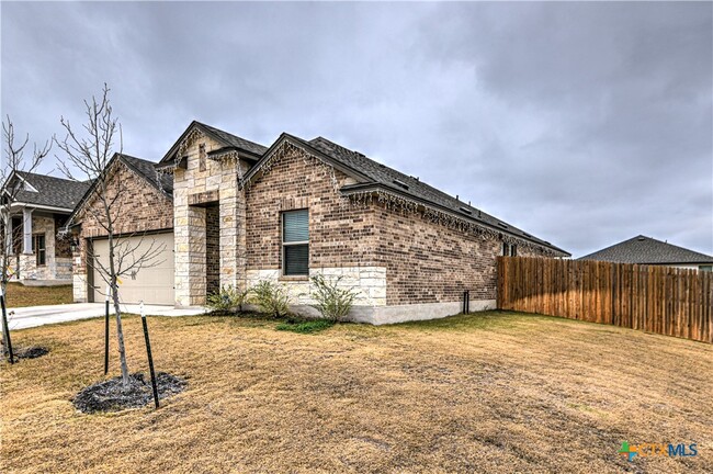 Building Photo - 1957 Rosson St