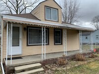 Building Photo - 13870 Couwlier Ave