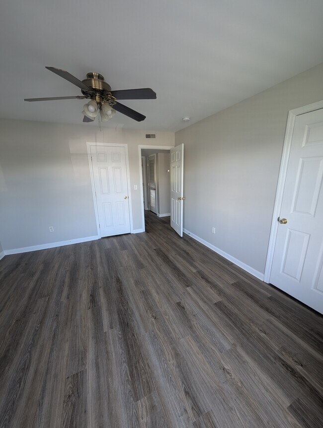 2nd bedroom Picture 2 - 501 Chandler Pl