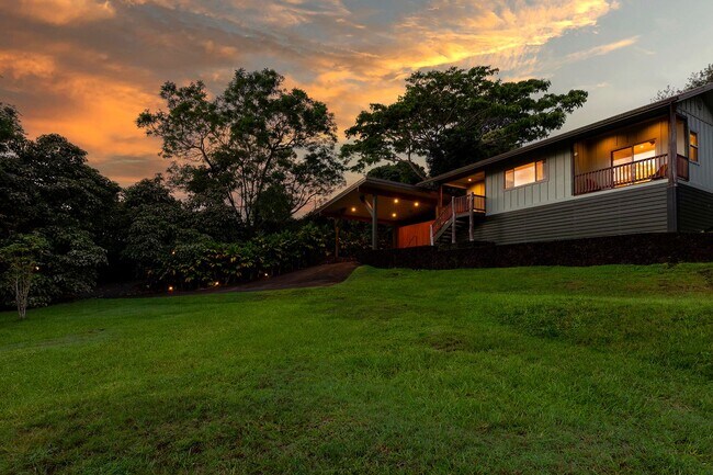 Primary Photo - Secluded 1BD/1BA Cottage with Ocean Views