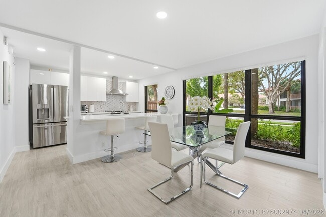Building Photo - 505 Brackenwood Pl