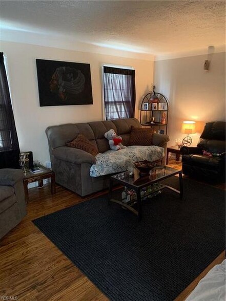 Building Photo - 11321 Dove Ave