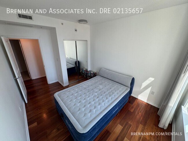 Building Photo - 850 Beech St