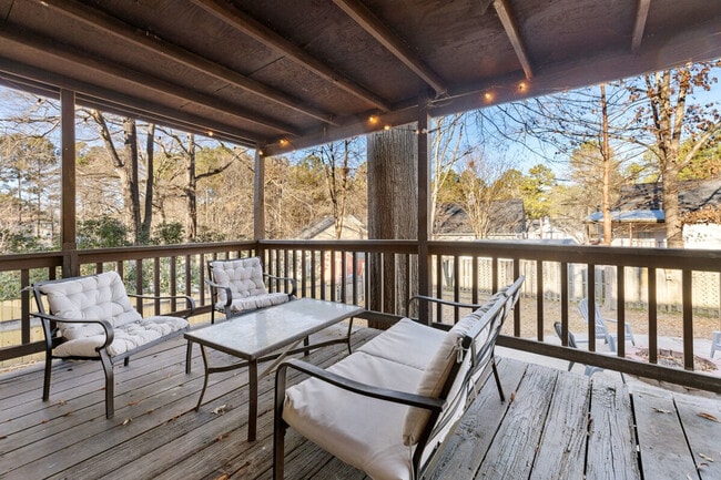 Building Photo - 46 Forest Trail Ct