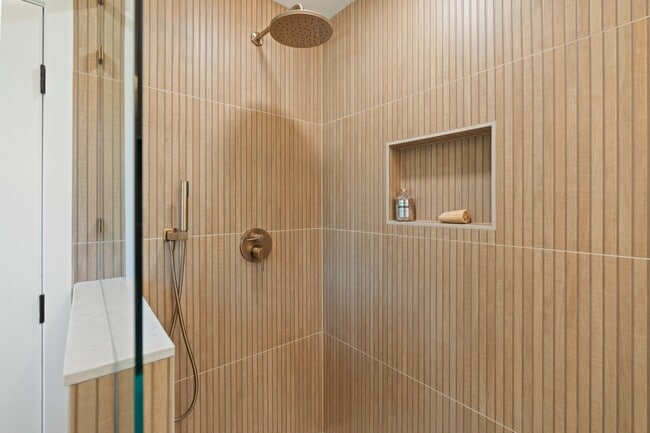 Building Photo - 6803 El Fuerte St