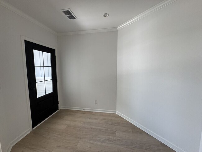 Building Photo - 1655 Voyager Dr
