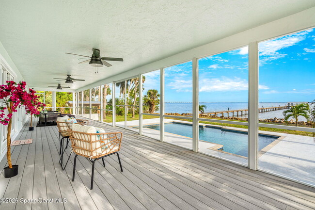 Building Photo - 100 Bonita St