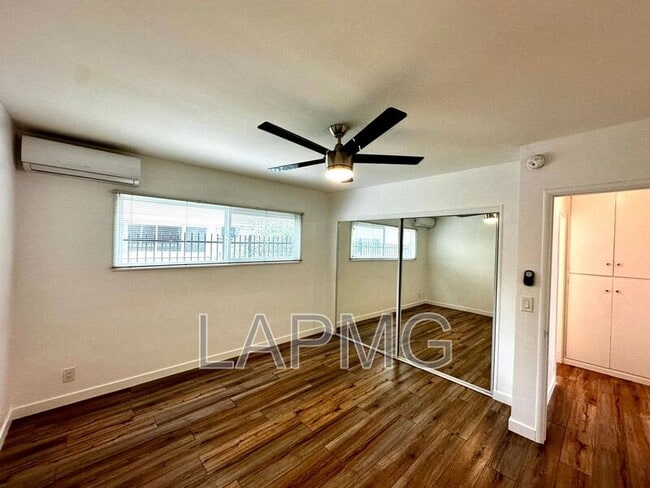 Building Photo - 5721-5723 Tilden Avenue