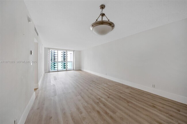 Building Photo - 3000 S Ocean Dr