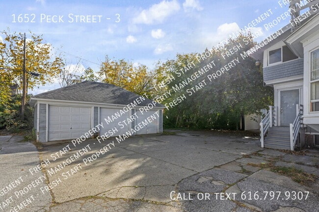 Building Photo - 1652 Peck St