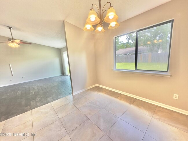Building Photo - 8475 Seton Ct