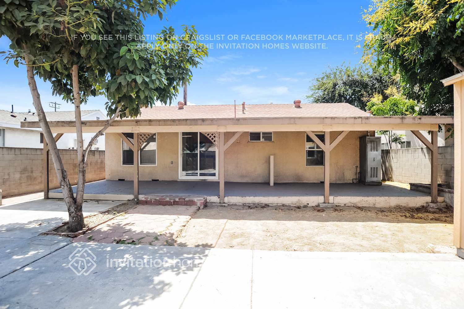 Building Photo - 10821 Rosecrans Ave