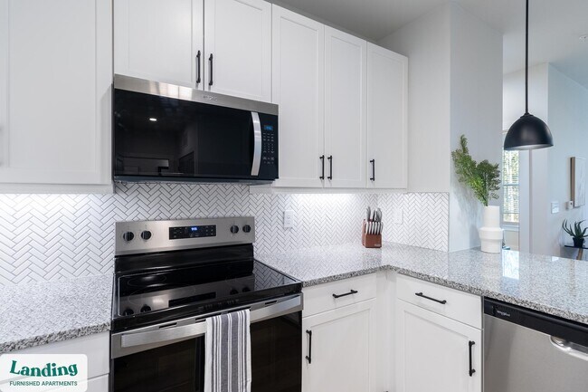 Building Photo - 435 Encore Way