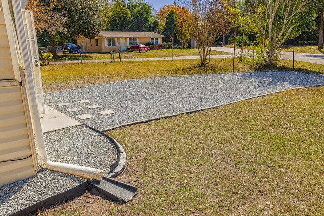 Building Photo - 4220 Elkan Ave