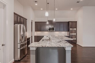 Building Photo - 112 Sundown Ridge Pl